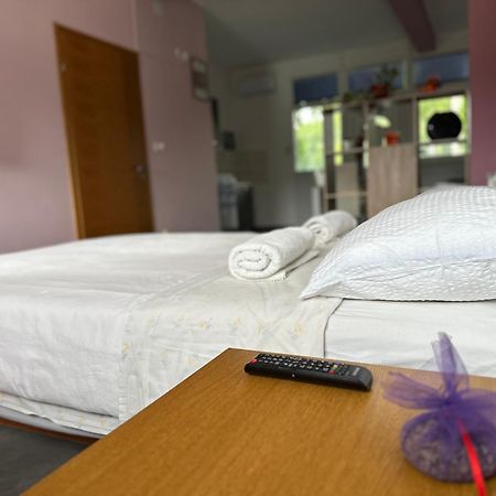 Apartments Brkic Лозовац Екстер'єр фото